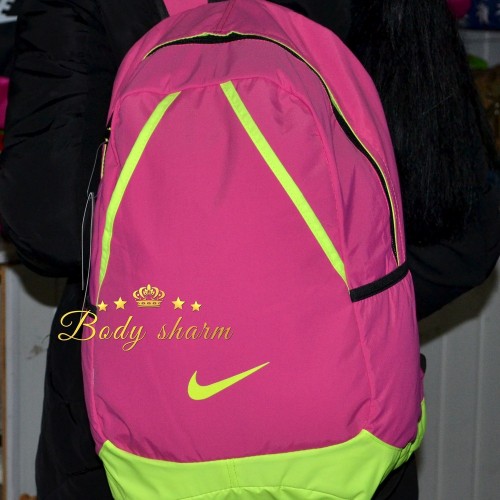 Спортивный рюкзак Nike 